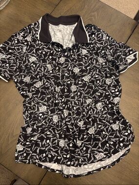 LuLaRoe Black and White Floral Button Down Shirt
